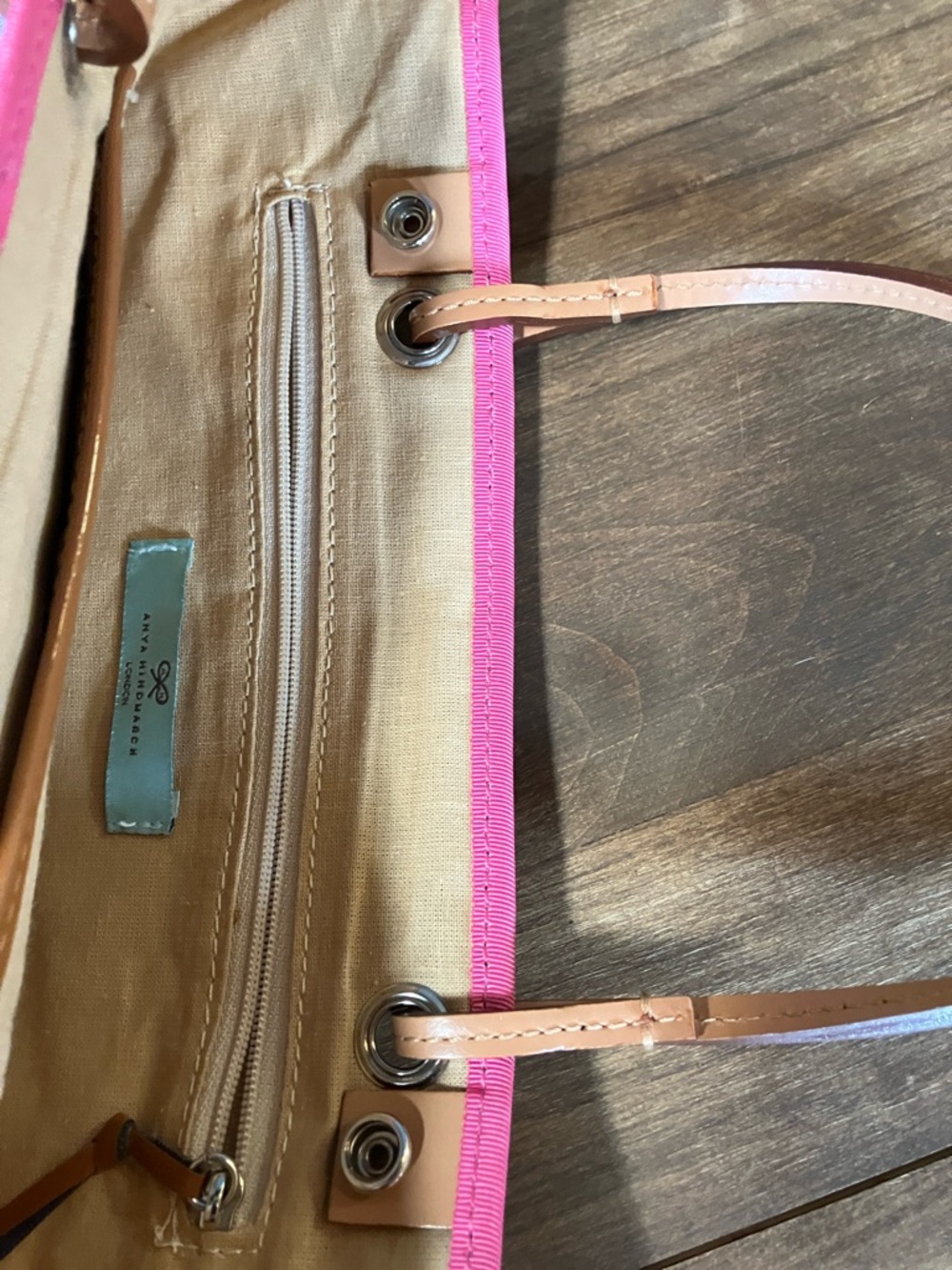 Anya Hindmarch Dog With Crown Purse - Picture 9 of 10